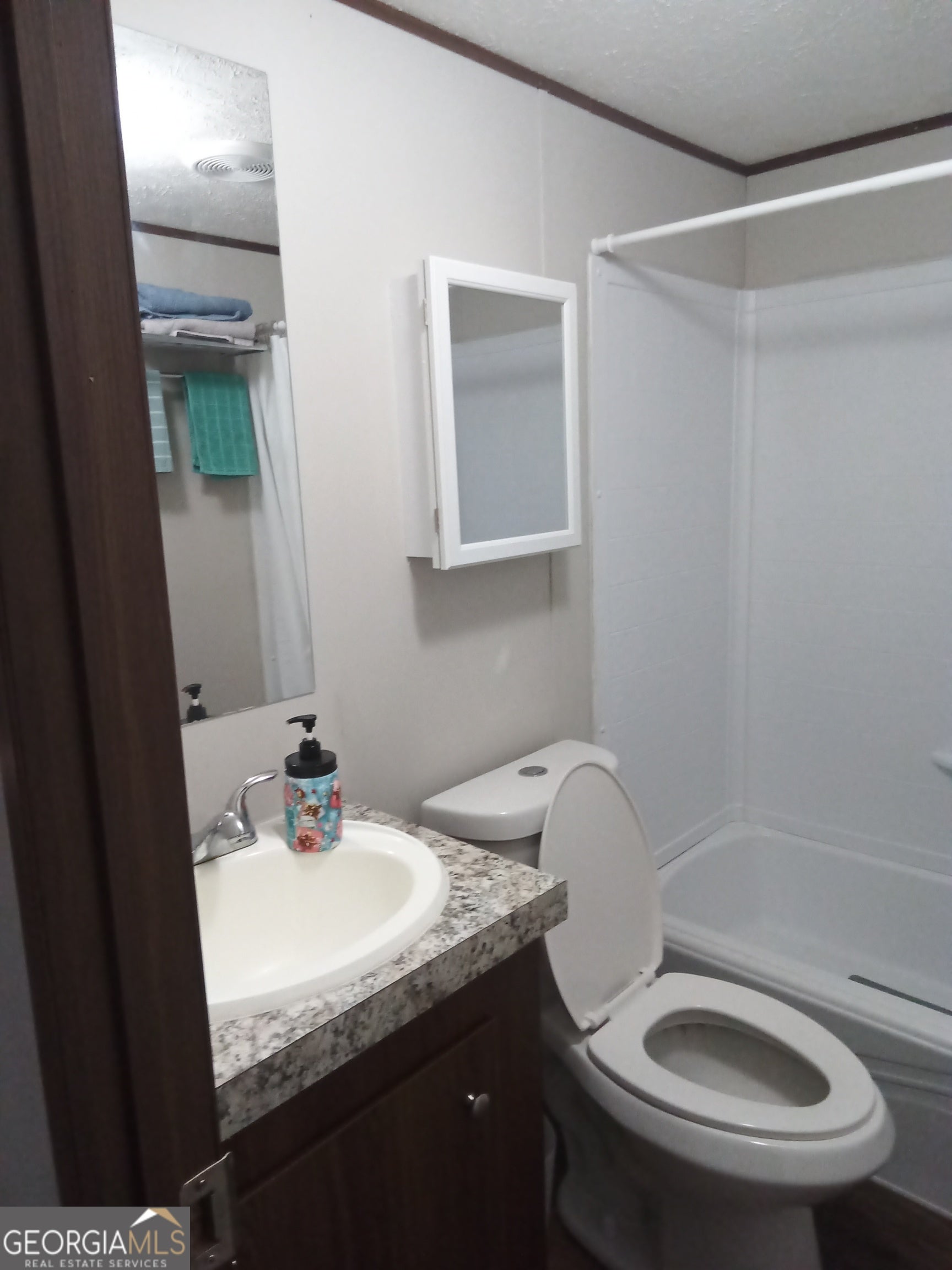 445 Saint Charles DR