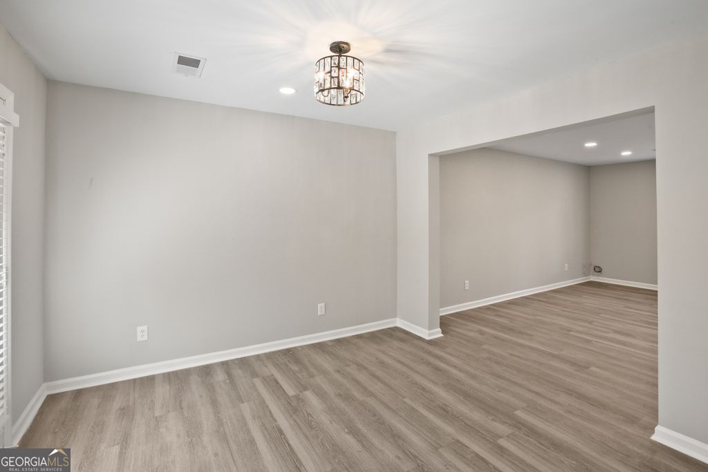 Photo of 124 Holcomb Ferry Road, Roswell, GA 30076 (MLS # 10731812)