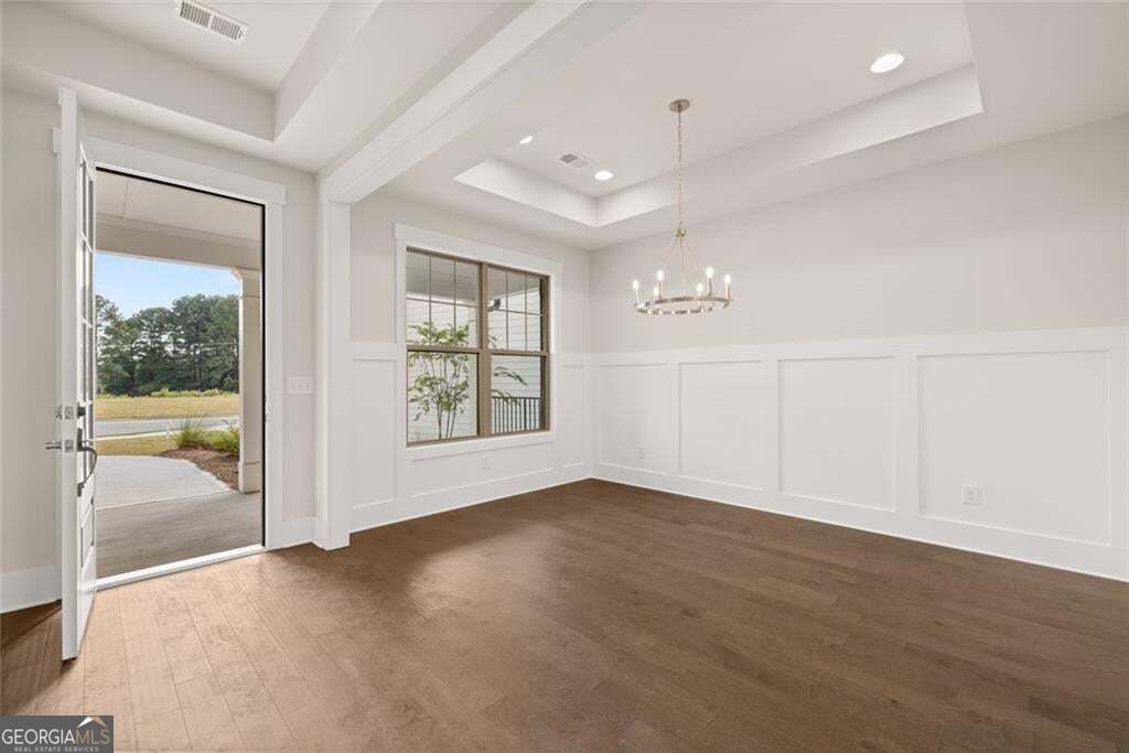 3498 Chosen BLVD