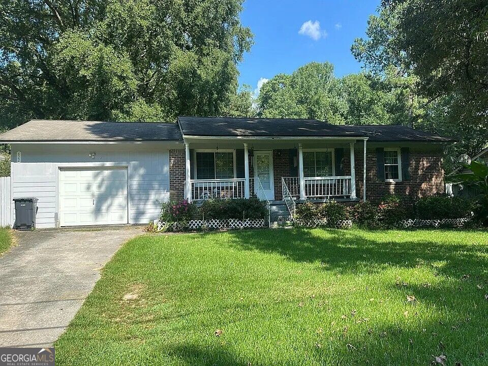 Photo of 622 Fayetteville Road, Jonesboro, GA 30236 (MLS # 10854714)