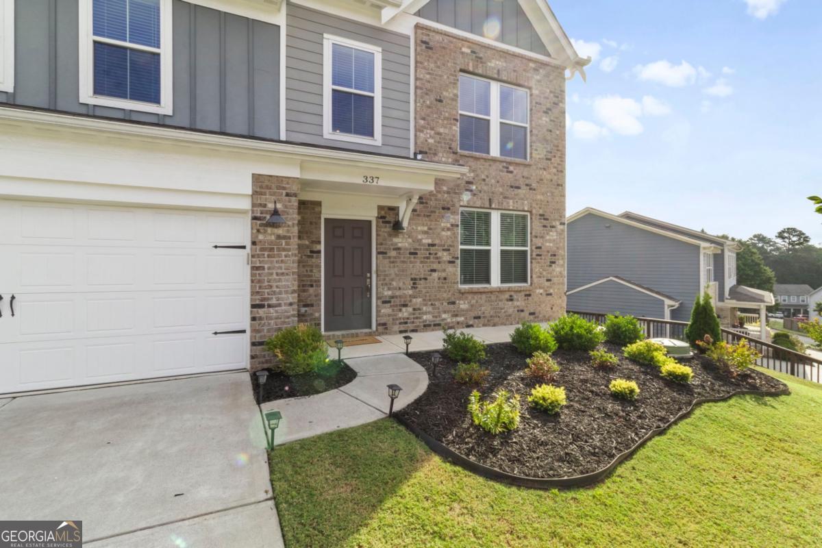 337 Mountain Laurel WALK