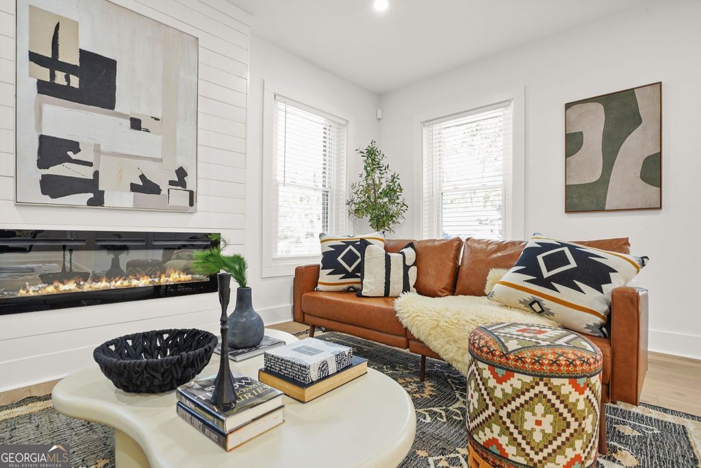 Photo of 1580 Beecher Street SW, Atlanta, GA 30310 (MLS # 10711908)