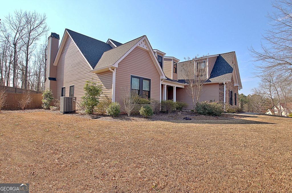Photo of 12 Smokey Ridge Court, Newnan, GA 30263 (MLS # 10690840)