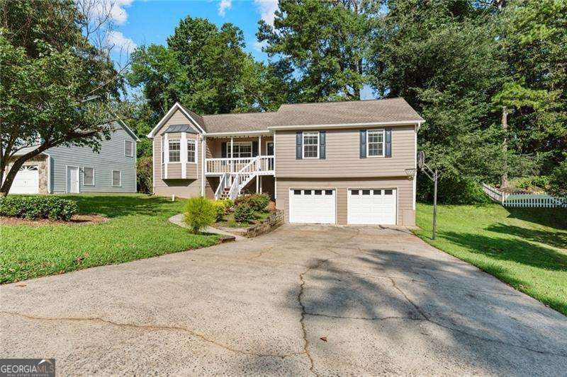 2573 Kennesaw Springs CT NW