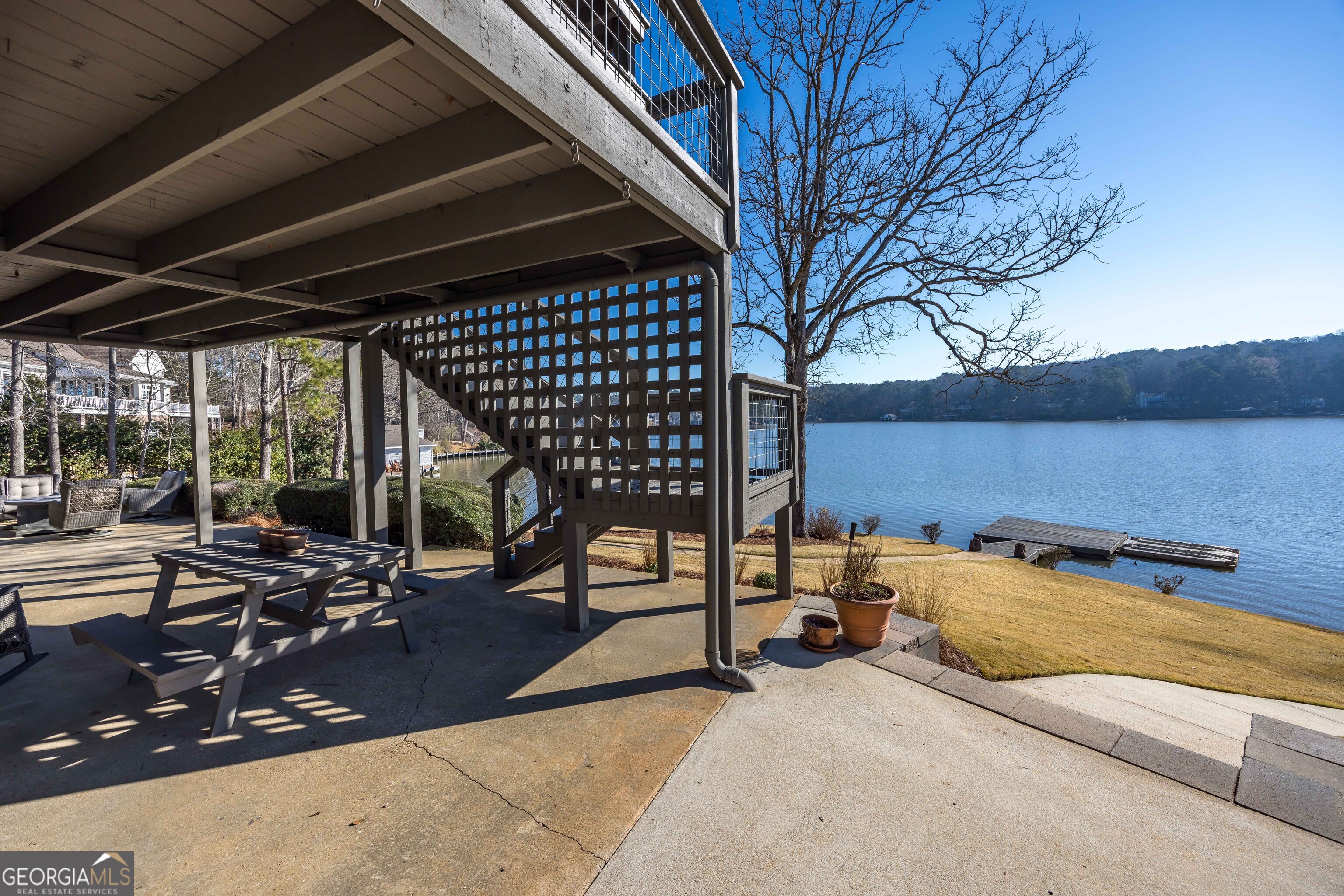 302 Odom DR
