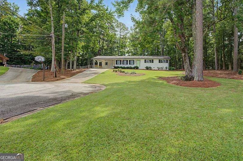 6501 Short Drive