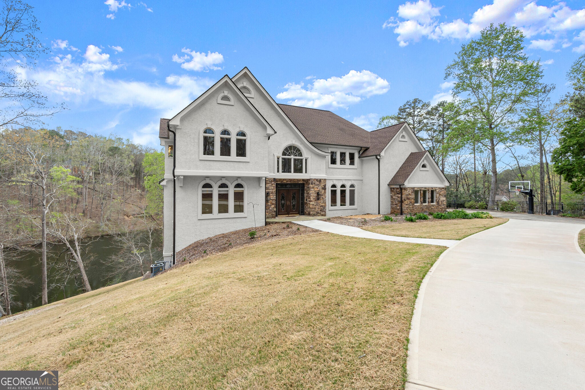 845 Cold Harbor DR