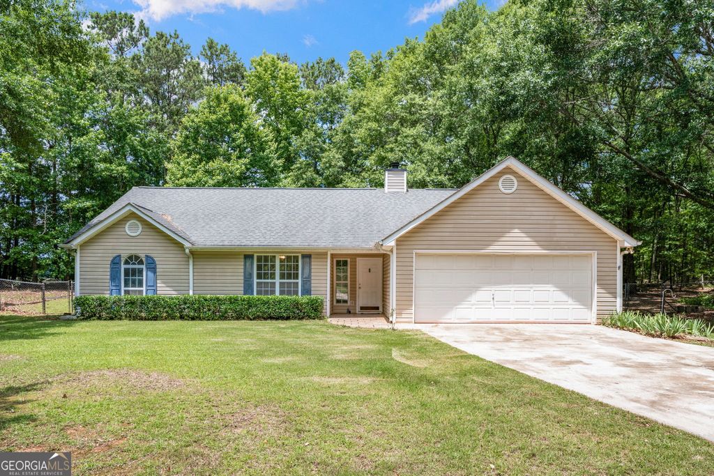 Photo of 209 Garrison Chase, Senoia, GA 30276 (MLS # 10782719)