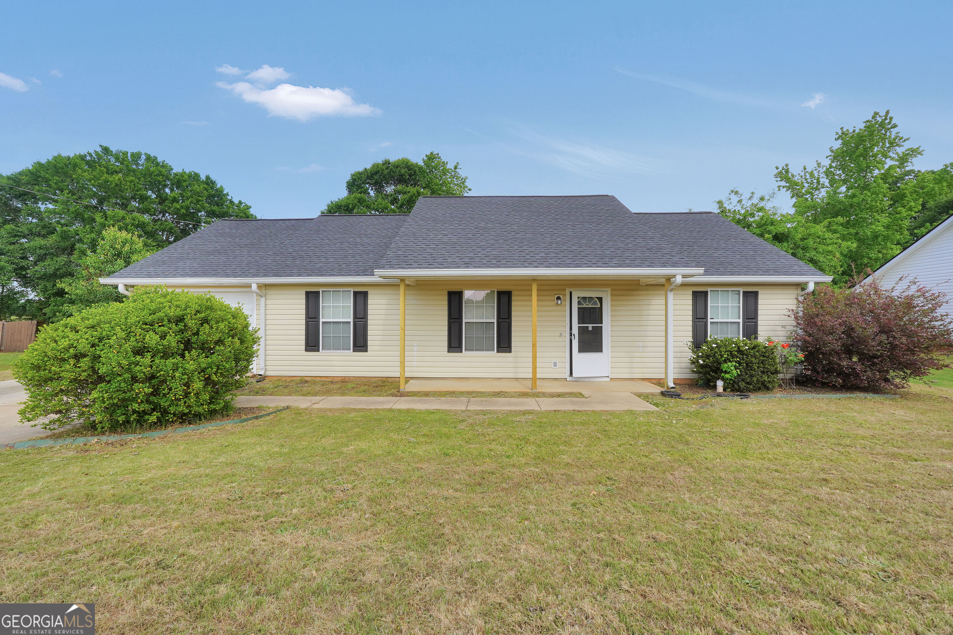 743 Regal RD