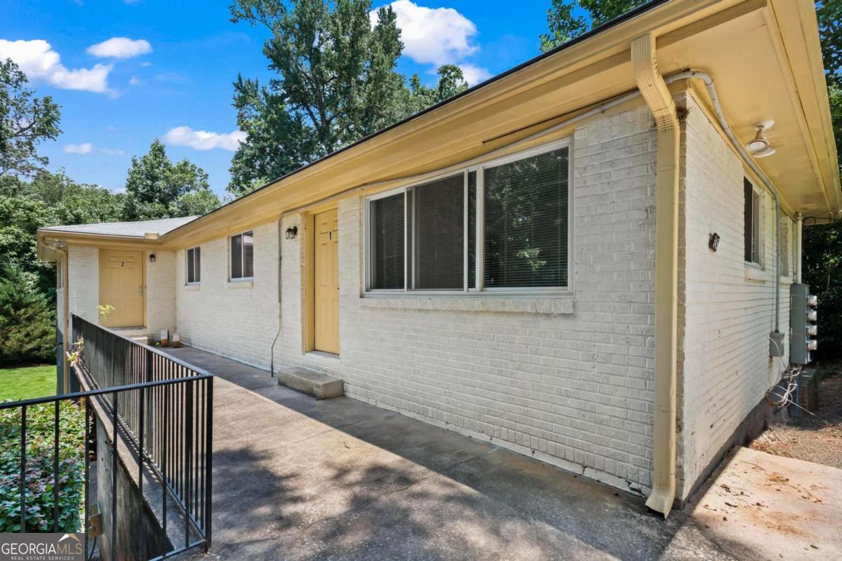 545 Oakview RD