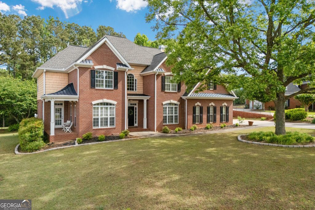 Photo of 112 Turnberry Circle, Carrollton, GA 30116 (MLS # 10763201)