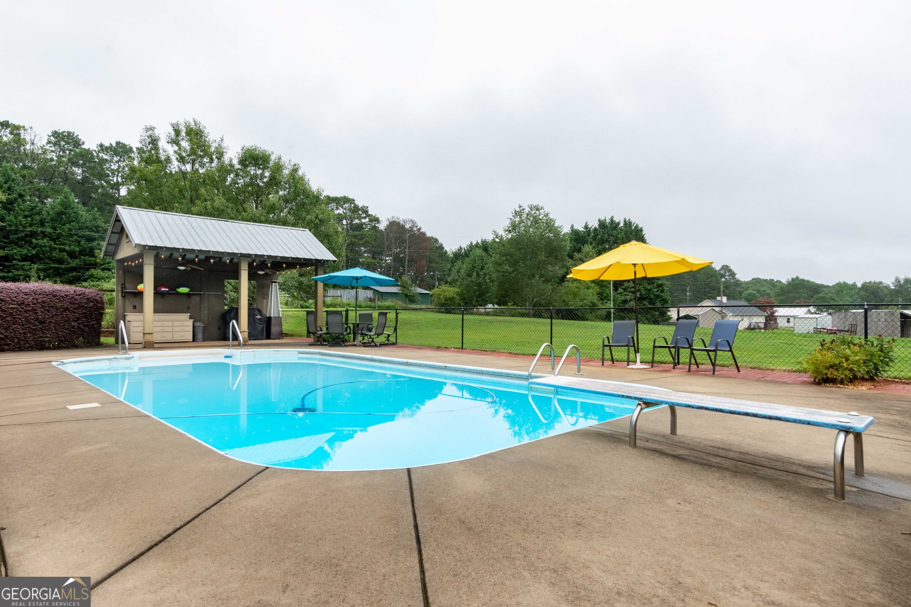 625 Carl Davis RD