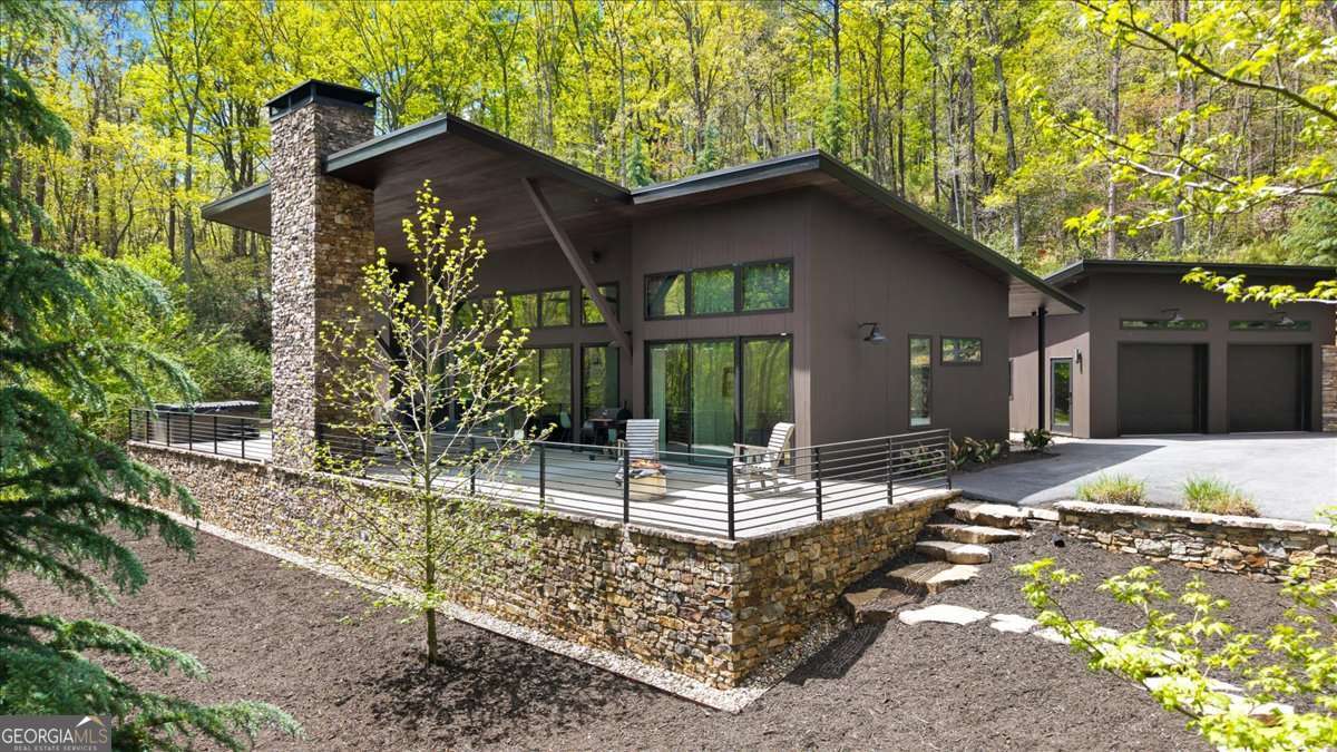 545 Cowart Mountain RD