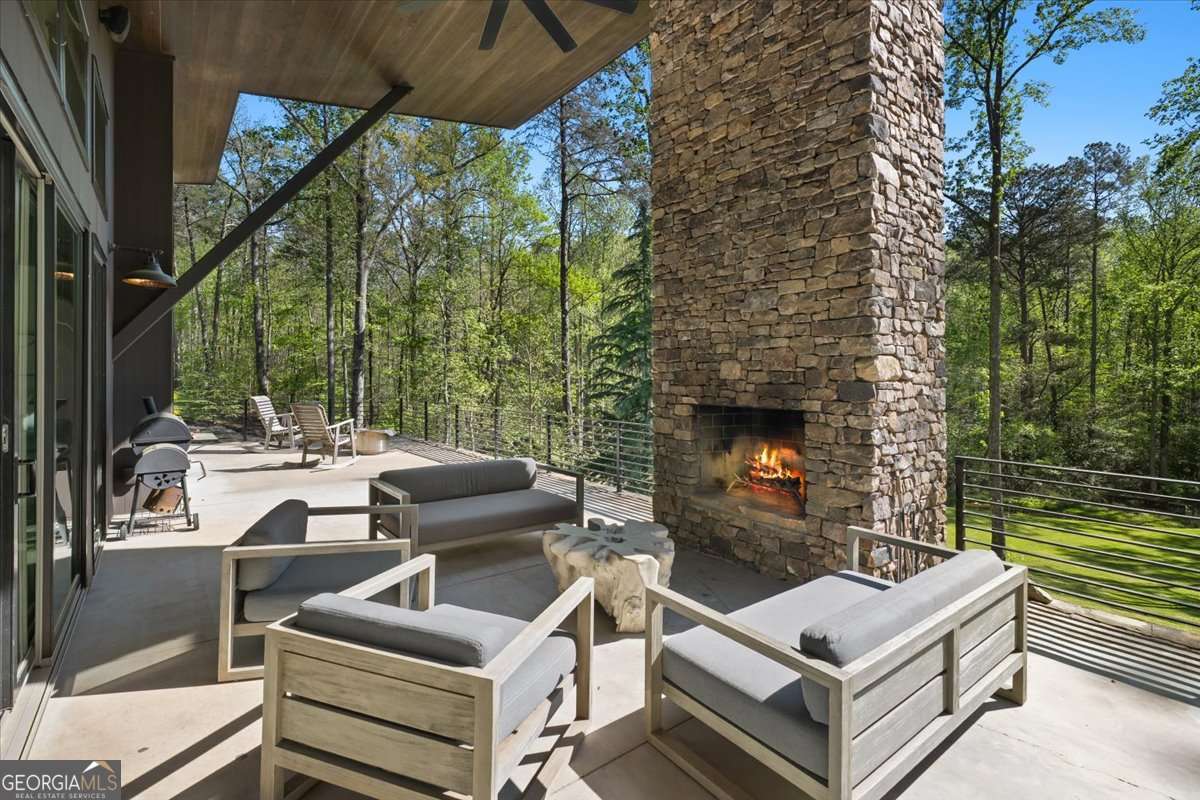 545 Cowart Mountain RD