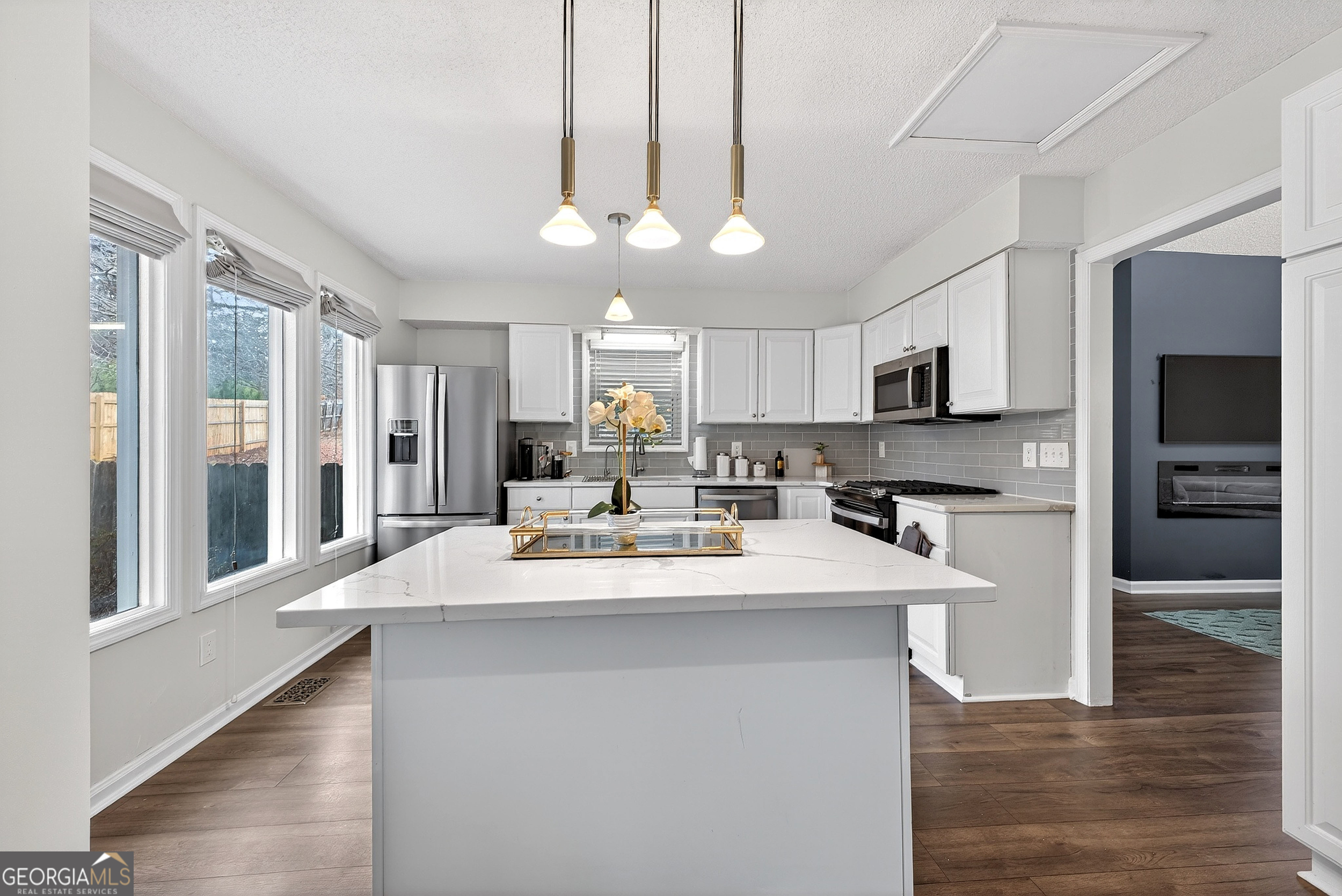 721 Shannon Green CIR SW