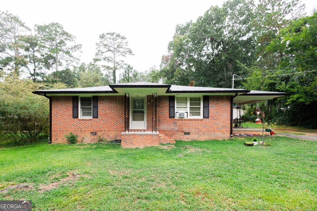 Photo of 109 Laurel Street, Griffin, GA 30224 (MLS # 10822409)