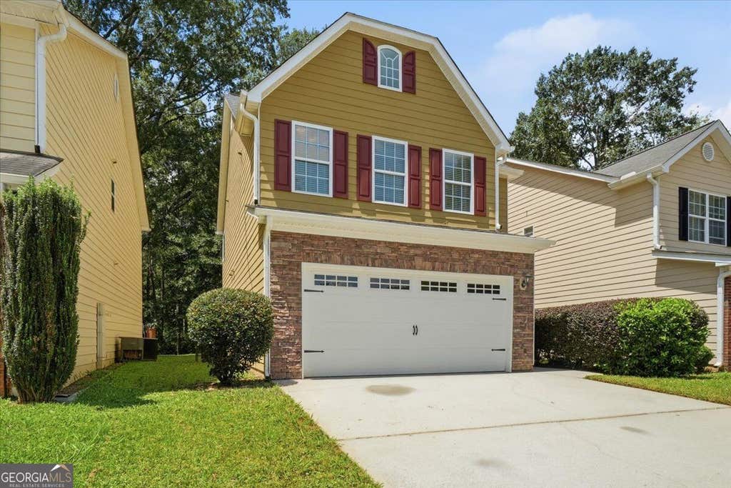Photo of 2165 Capella Circle SW, Atlanta, GA 30331 (MLS # 10827470)