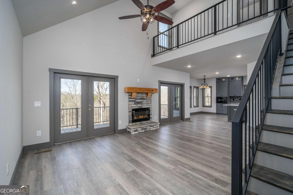 185 Country RD 14