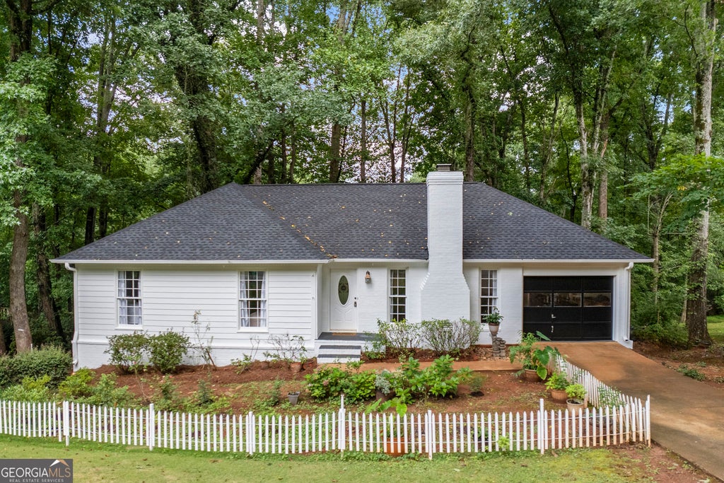 Photo of 375 Brookstone Drive, Athens, GA 30605 (MLS # 10806171)