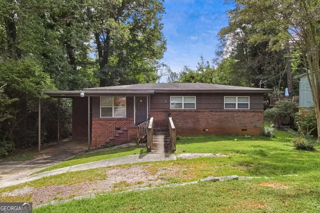 Photo of 3085 Piper Drive, Decatur, GA 30033 (MLS # 10869361)