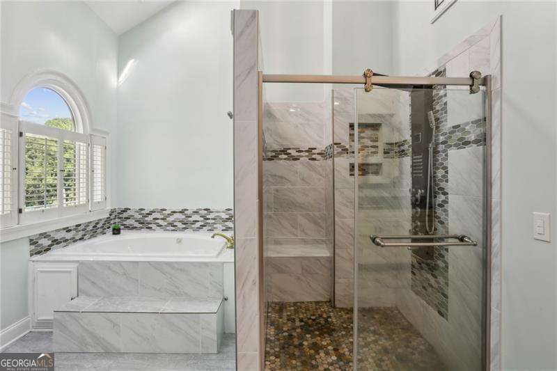 Atlanta Country Club - Residential