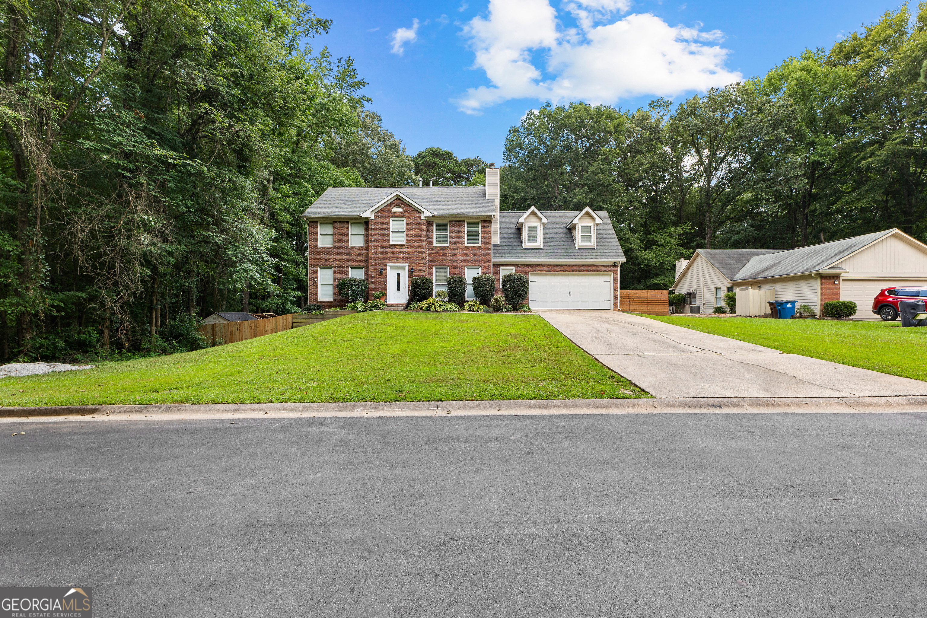 435 Hampton Green
