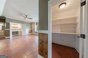 2370 MUSKOGEE LN