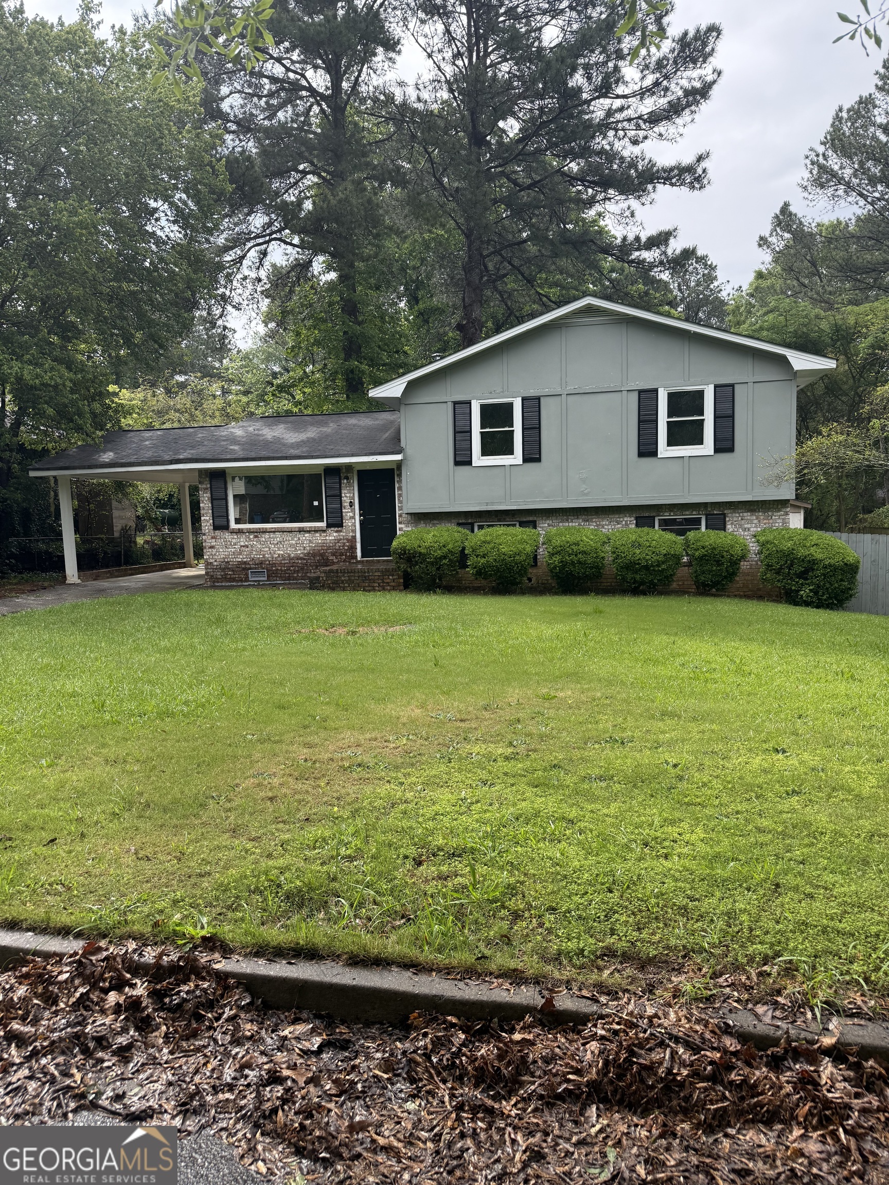 Bring your vision and tools! This 4 bed / 2 bath home is priced to sale and ready for a new owner to restore its full potential. Home is being sold as-is and is subject to third-party (lender) approval.