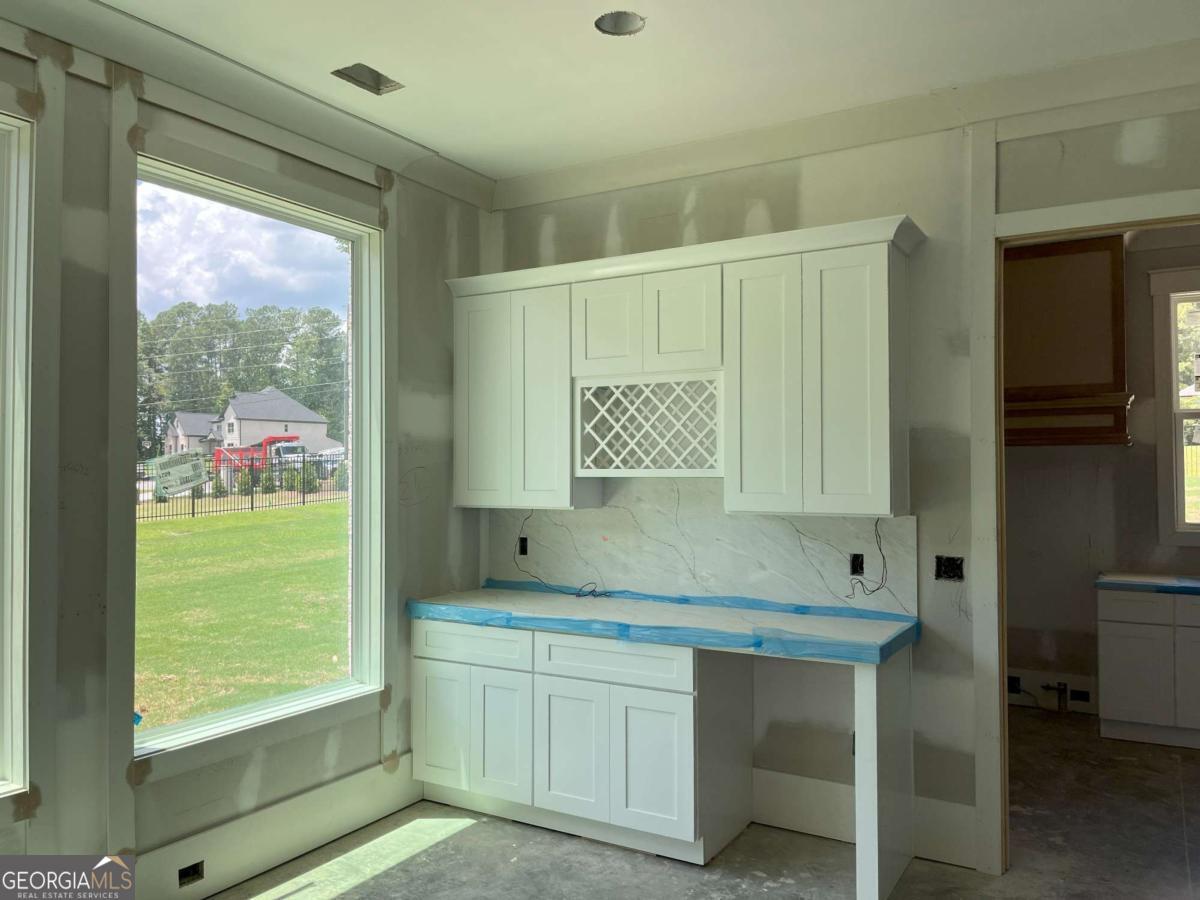 1090 Larosa DR