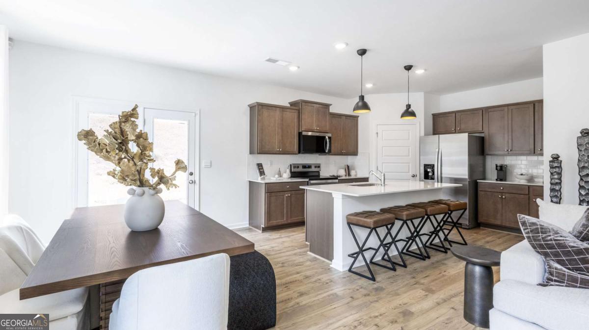 3099 Yellowhammer DR