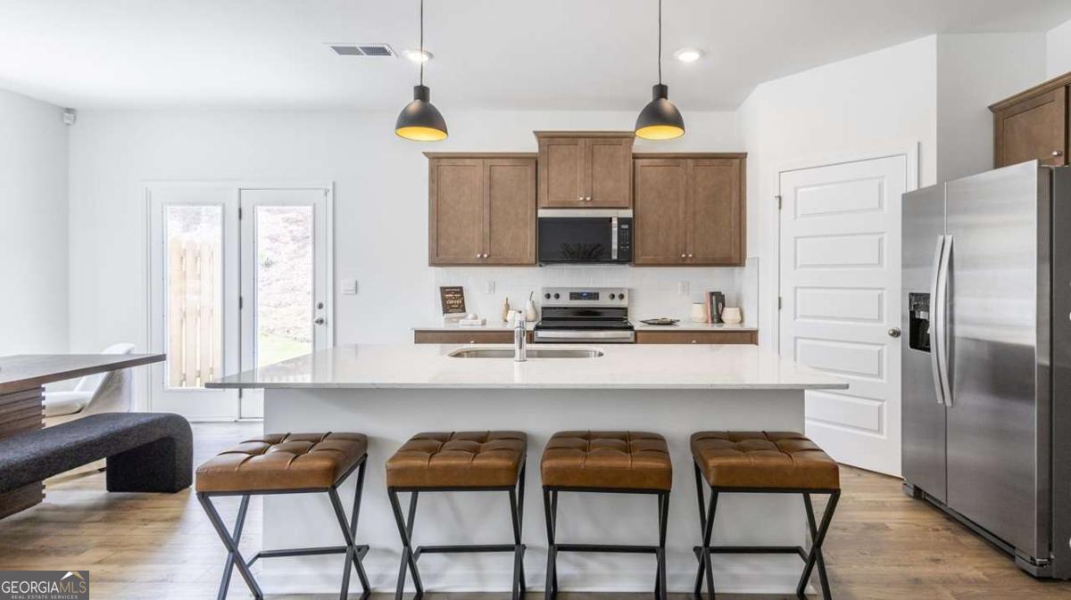 3099 Yellowhammer DR