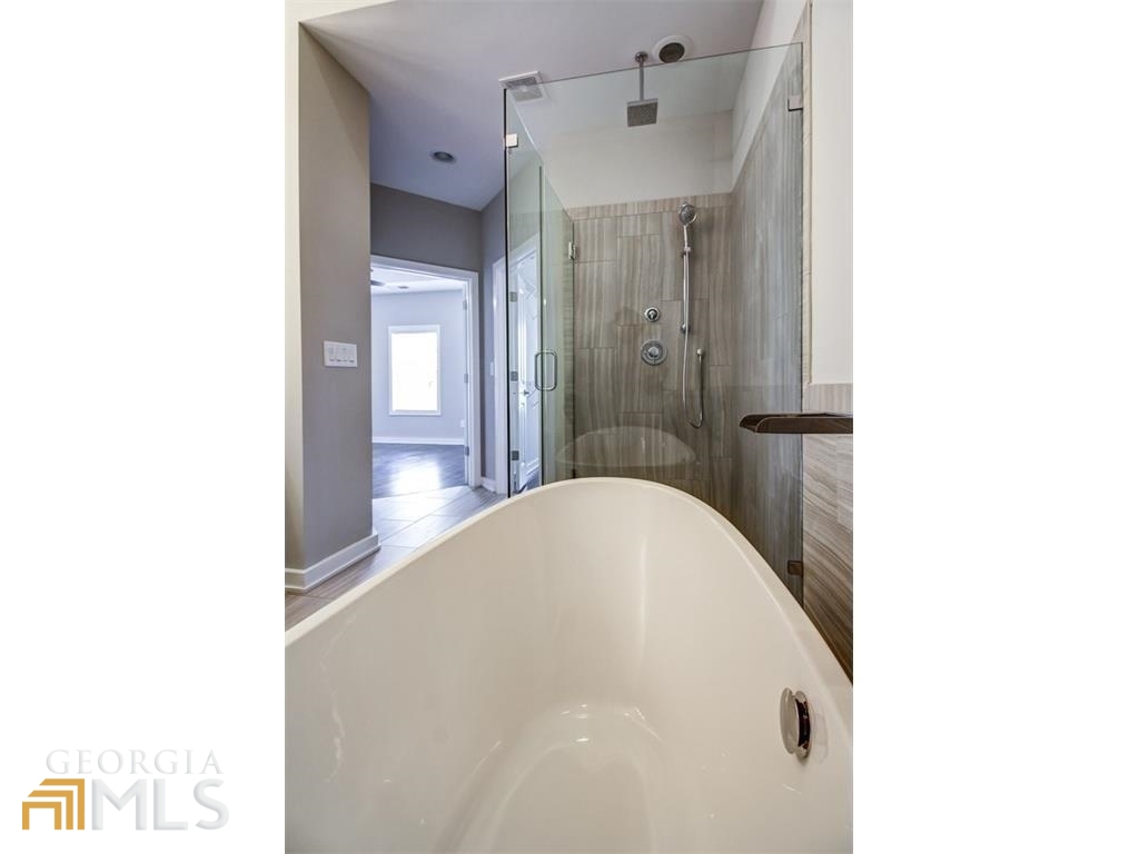 Bluffs at Lenox - Residential Lease