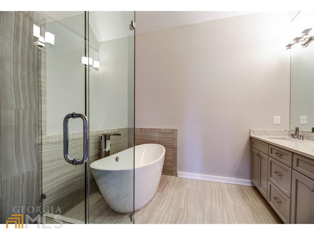 Bluffs at Lenox - Residential Lease