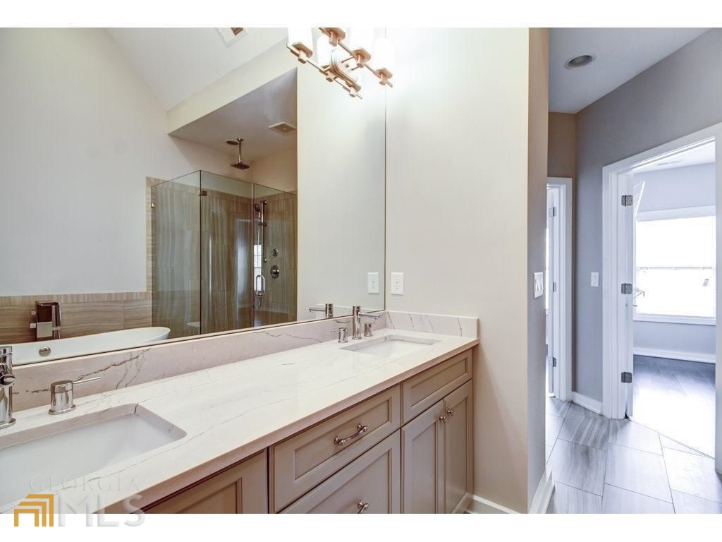 Bluffs at Lenox - Residential Lease