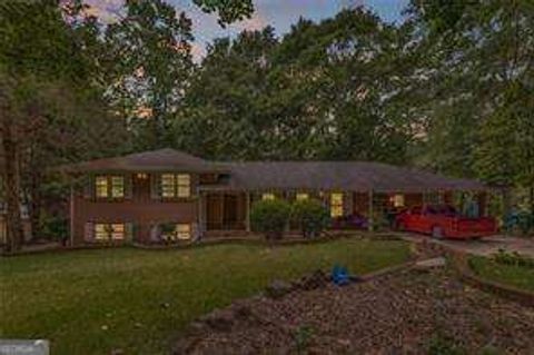 442023001 Lilburn Georgia Real Estate