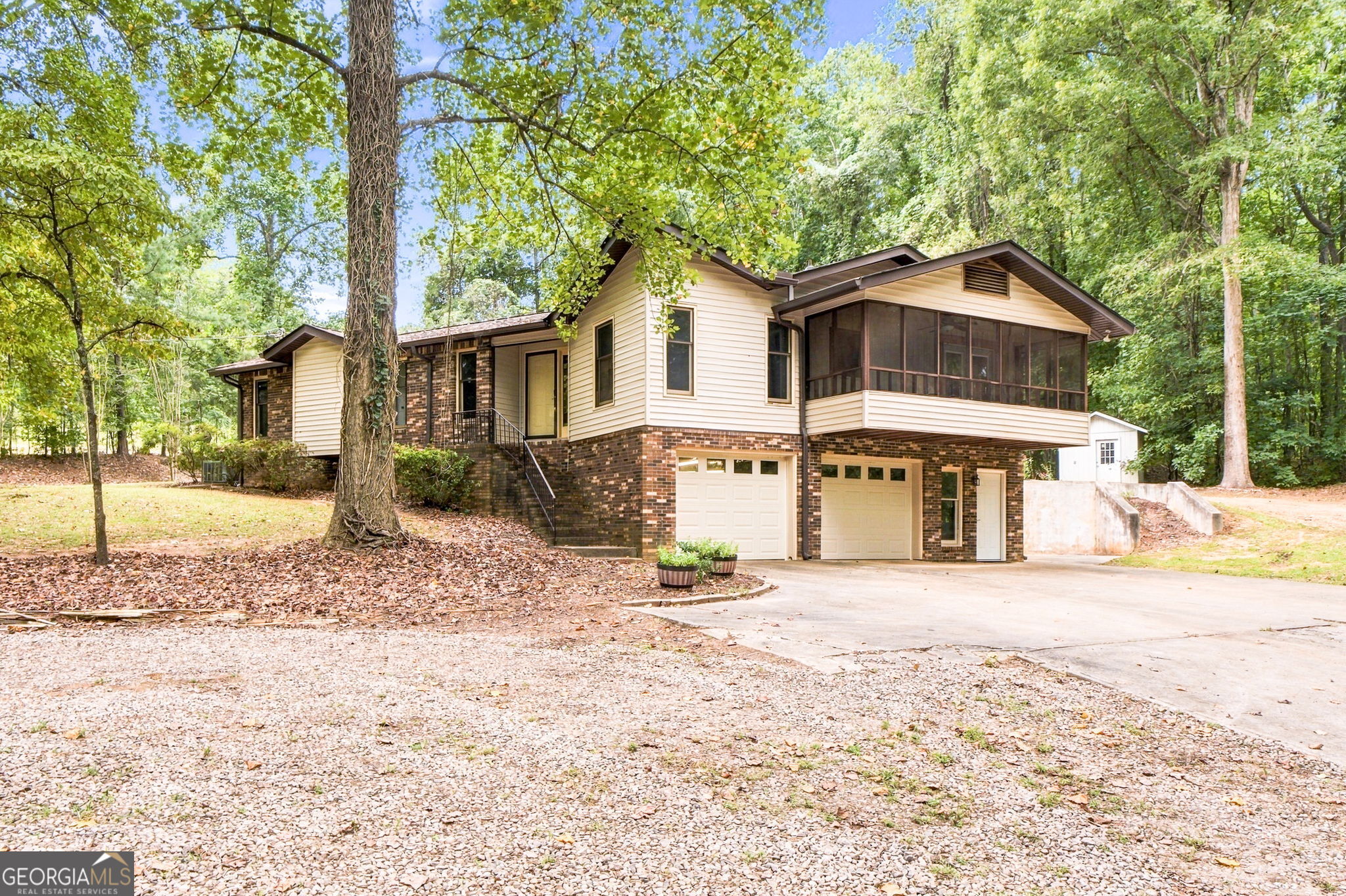 530 Adams RD