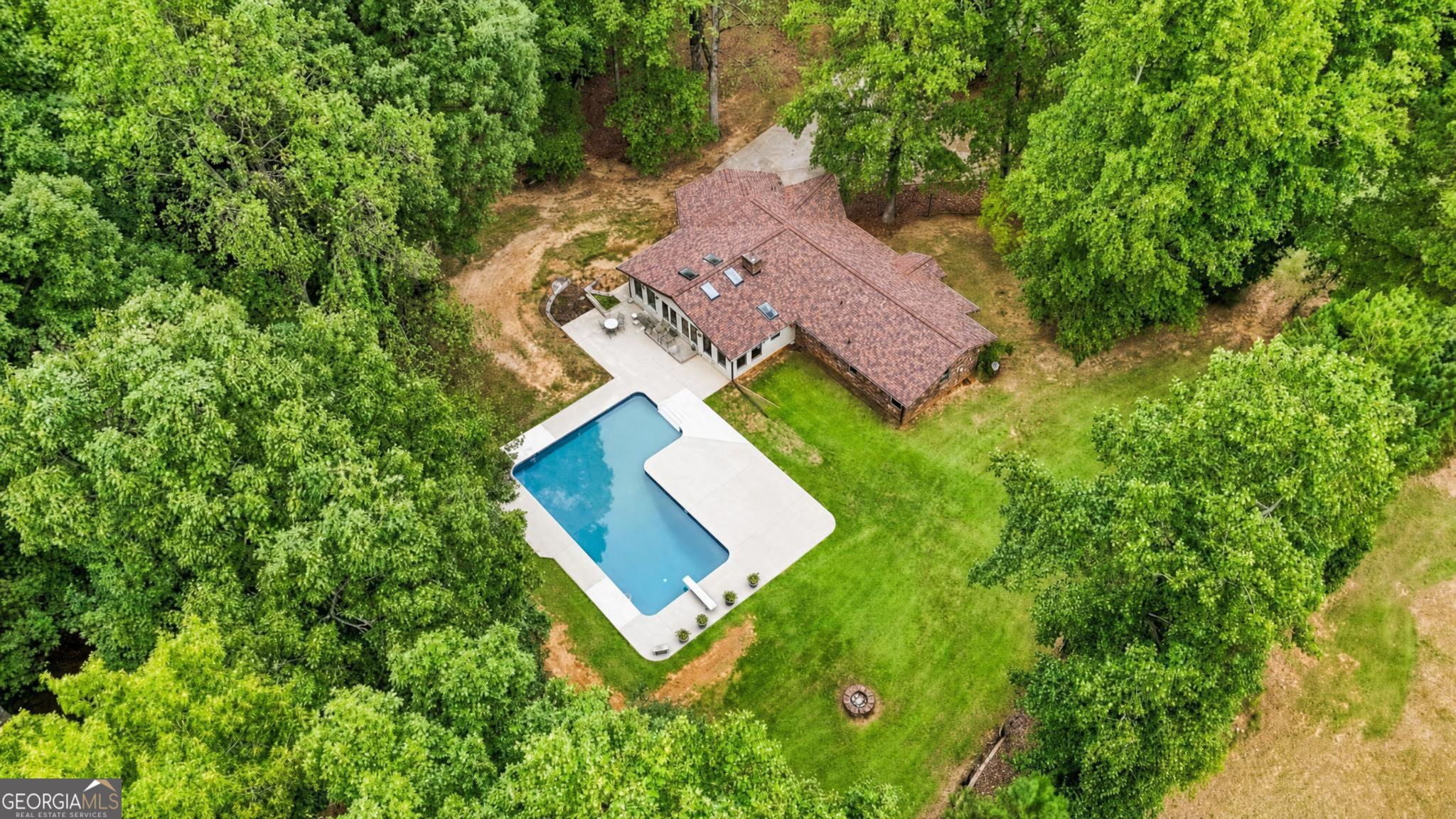 530 Adams RD
