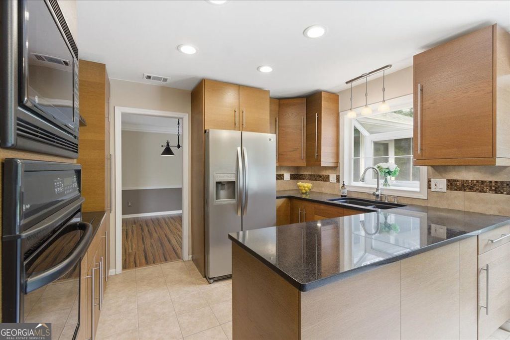 Photo of 2178 Carlyle Drive NE, Marietta, GA 30062 (MLS # 10741277)