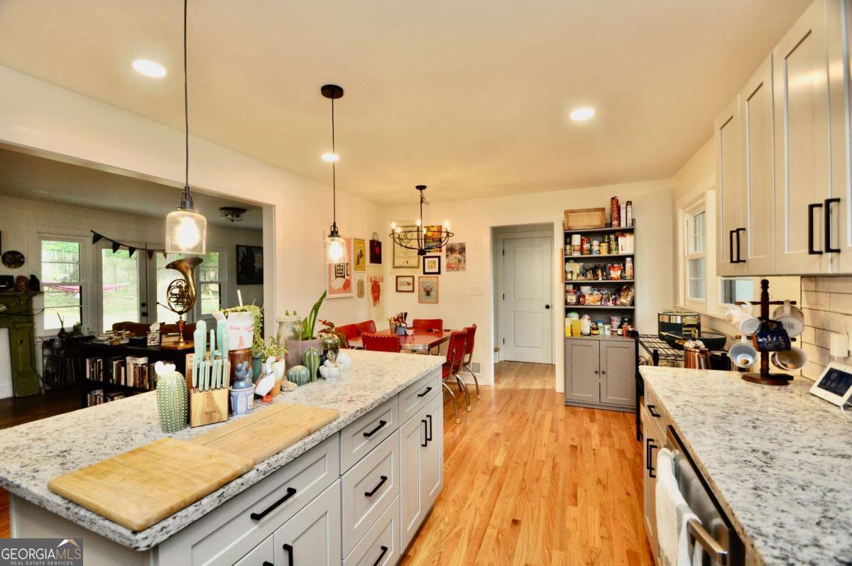 225 Sherwood DR