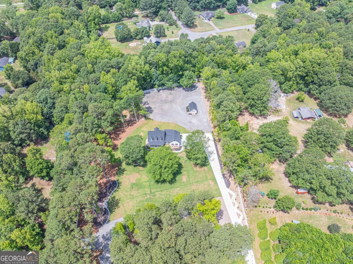 Photo 53 of 56 of 1474 Broadnax Mill Rd mobile home