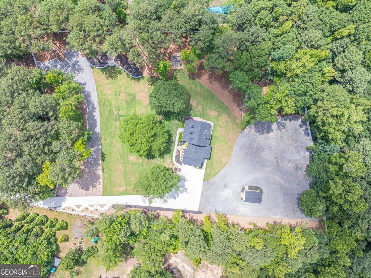 Photo 49 of 56 of 1474 Broadnax Mill Rd mobile home