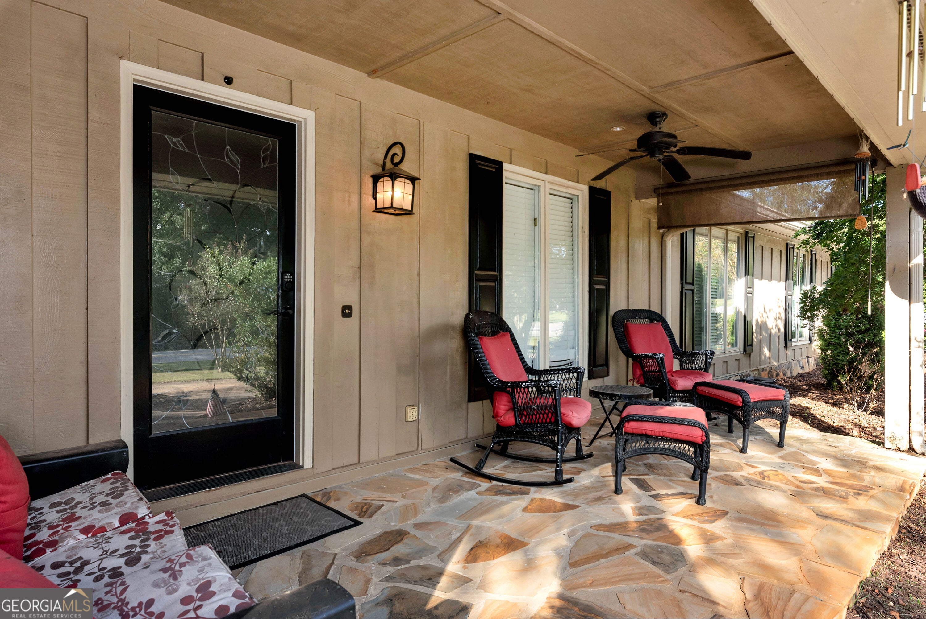 3526 Montgomery DR
