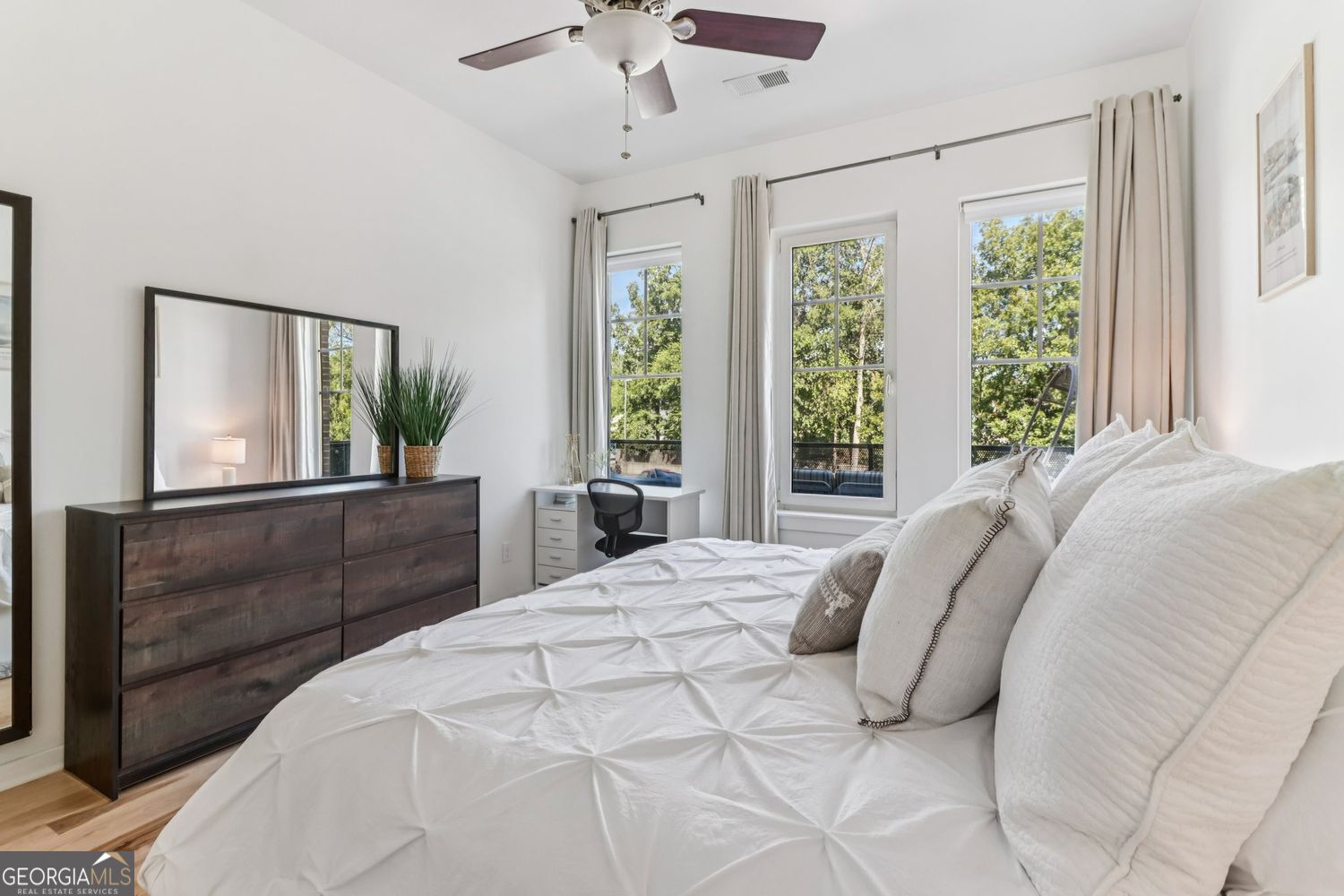 VILLAGE PLACE BROOKHAVEN - Residential