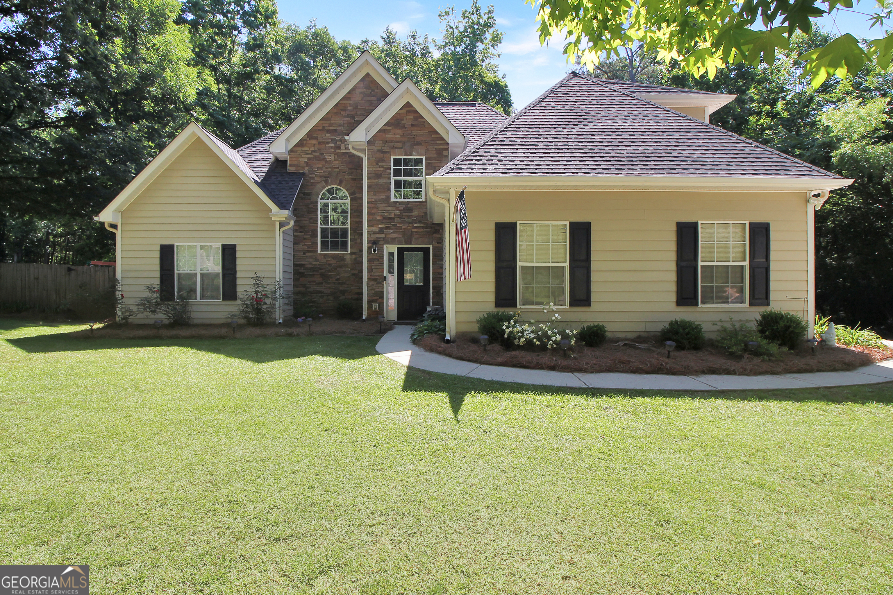 This charming 3BR and 2.5BA home is situated in desirable Henry County, within the esteemed Ola school district. A very well-maintained interior with updated flooring and paint, the house exudes a fresh and inviting atmosphere. The kitchen boasts modern appliances, ample cabinetry, and sleek countertops, catering to both functionality and style. Sitting on a spacious 1.27-acre lot, the property offers ample privacy with a fenced-in backyard featuring both screened and unscreened patio areas. Perfect for enjoying outdoor activities or quiet relaxation. Conveniently located near the McDonough square, residents can easily access shopping, dining, and entertainment options while still enjoying the tranquility.
