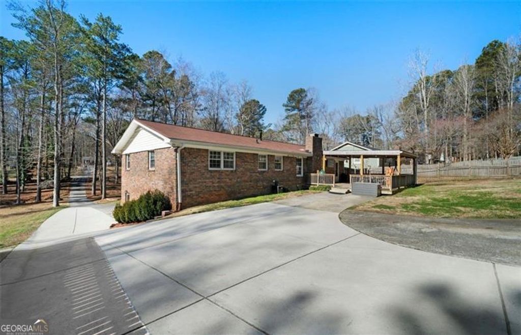 Photo of 670 Teague Drive NW, Kennesaw, GA 30152 (MLS # 10681958)