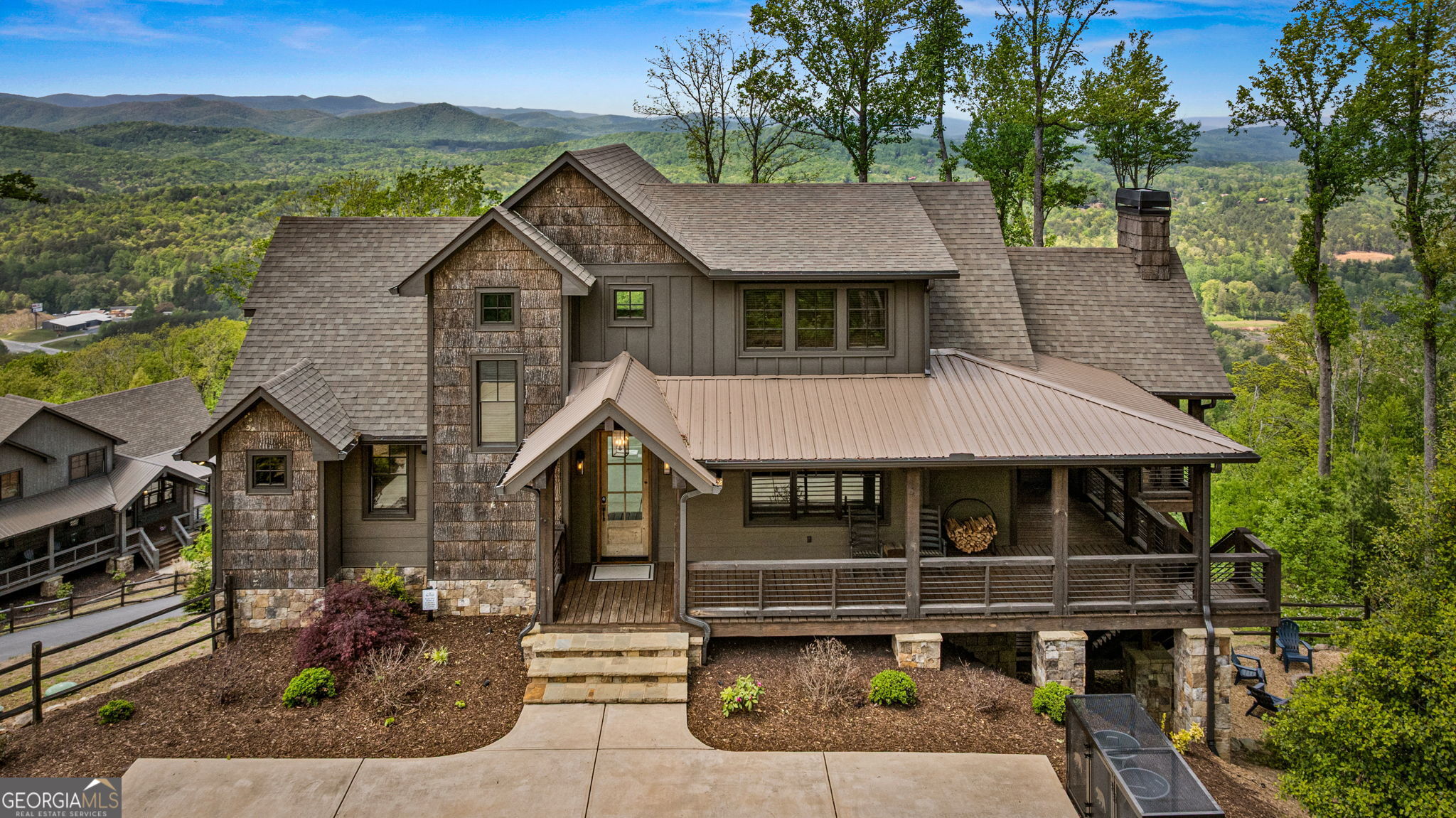 802 Overlook DR