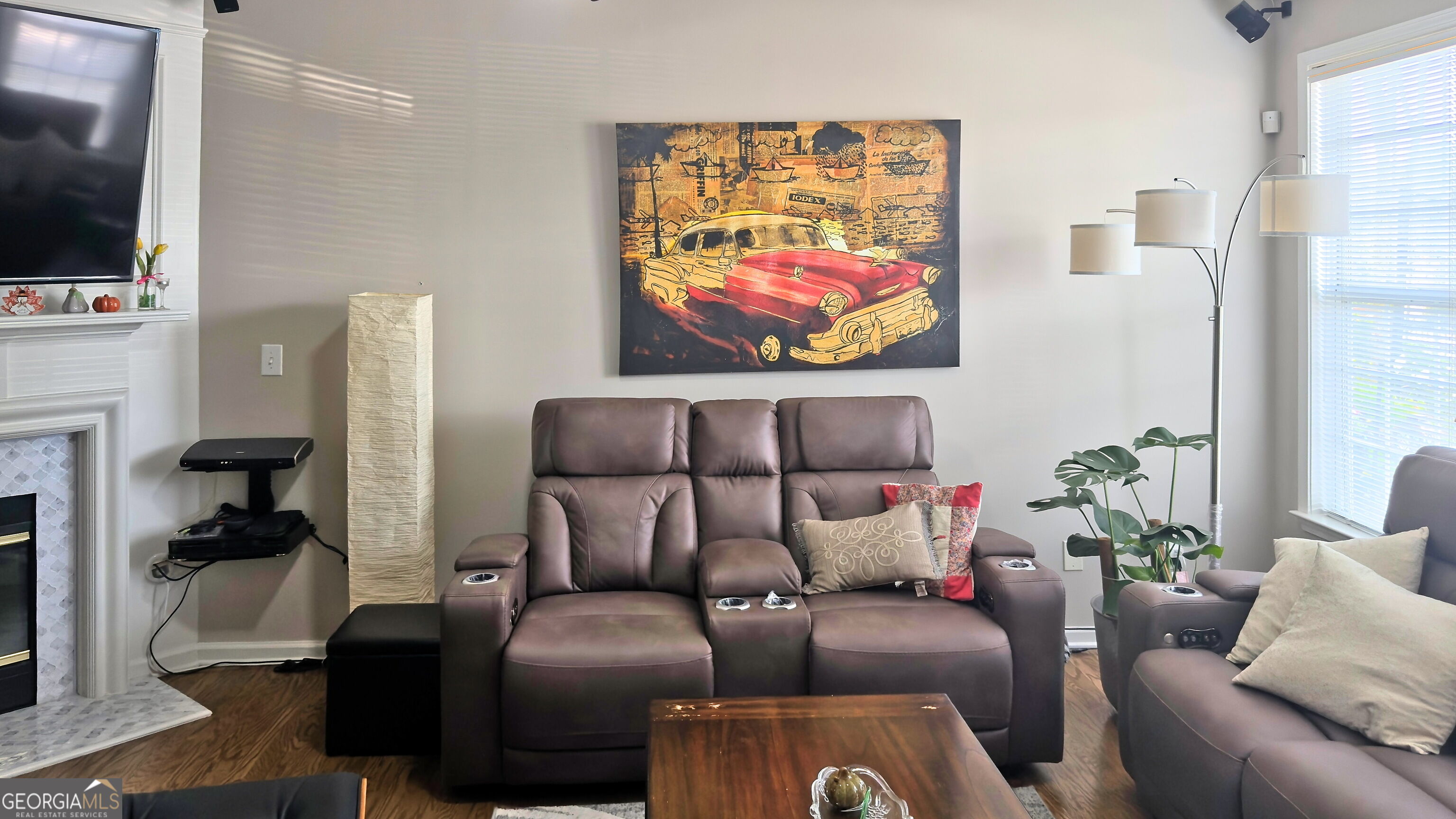 102 Camry LN