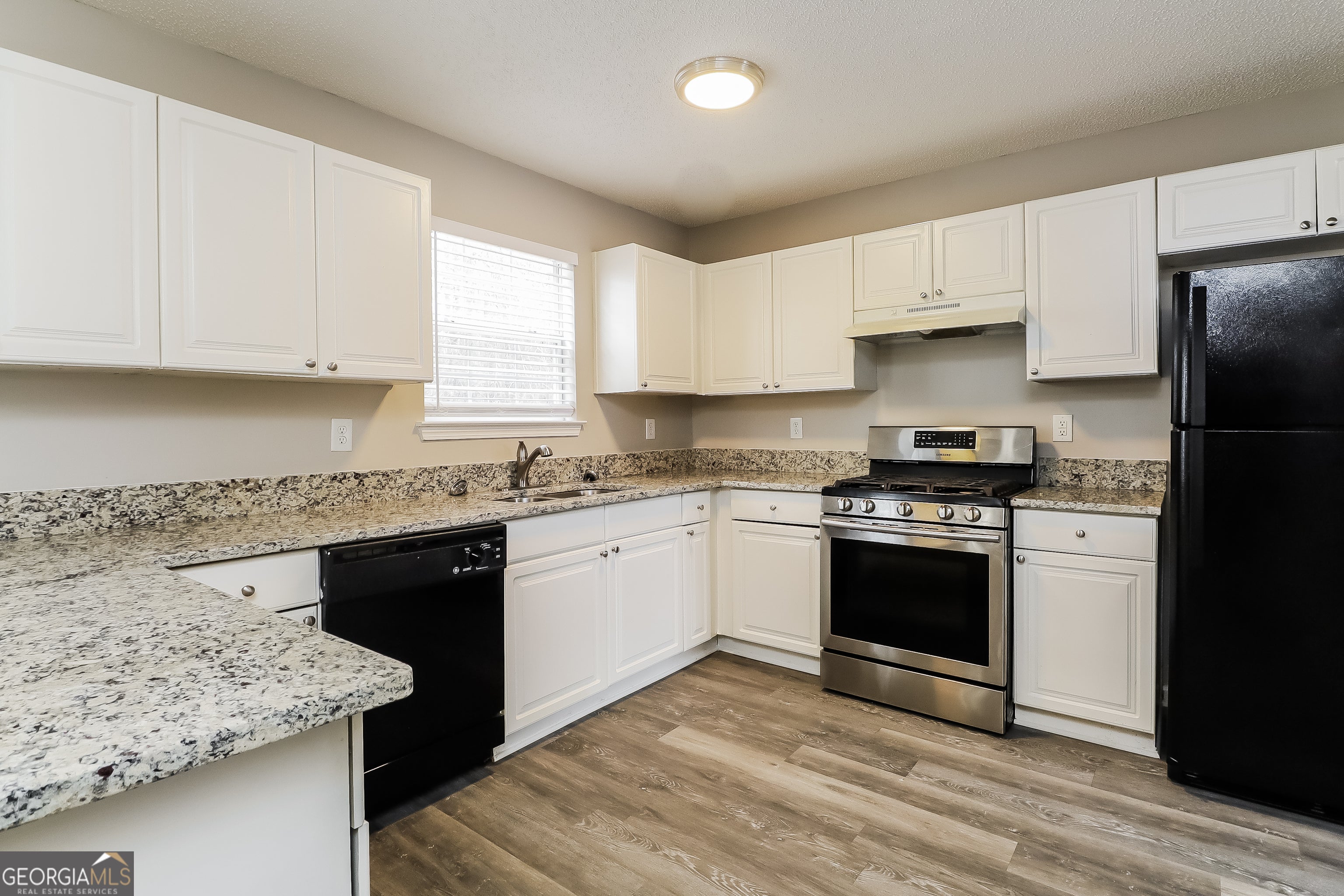 245 Windscape DR