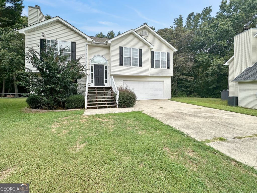 Photo of 5087 Limerick Lane, Flowery Branch, GA 30542 (MLS # 10766692)