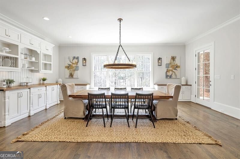 Milton, Georgia 30004, United States, 7 Bedrooms Bedrooms, ,8 BathroomsBathrooms,Residential,Pending,78389